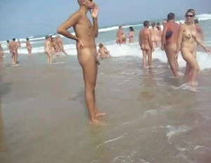 First-timer vid from nudists beach